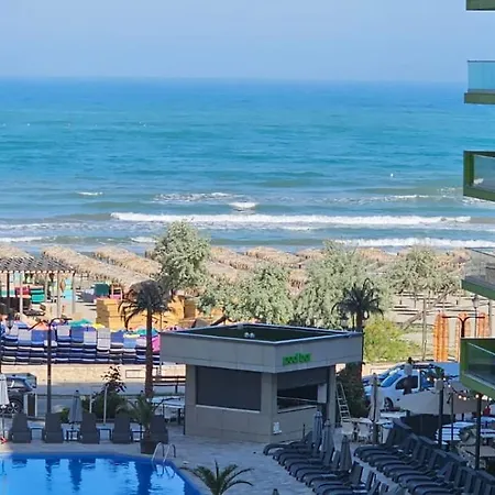 Apartment Seafront Jumeirah - Pool & 30 Metri De Plaja